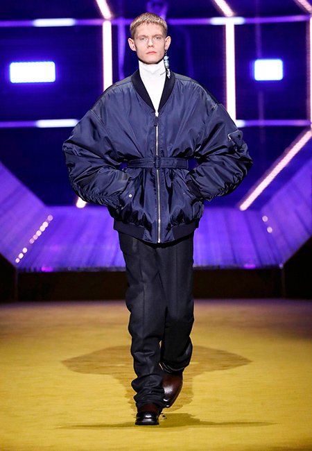 Рок-музыкант Олег Седанцов стал единственной российской моделью на показе Prada