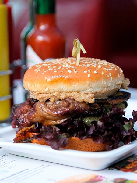 Где съесть вкусный бургер: рассказывают блогеры