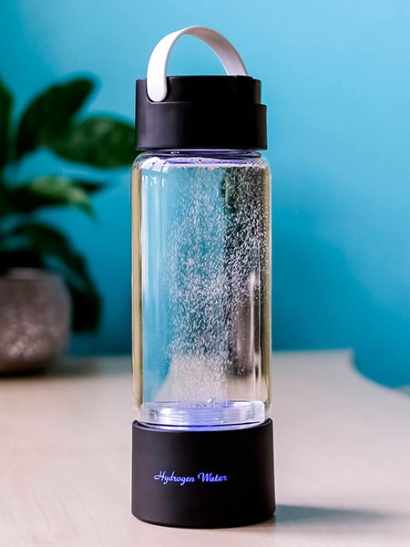 С заботой о здоровье: все, что нужно знать об «умных» бутылках для воды