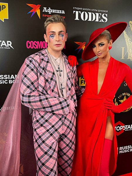 Lady in Red: стилист Ольги Бузовой сравнил ее с Ким Кардашьян