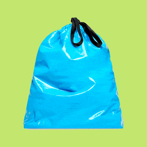 Выбираем актуальную сумку: мусорный мешок, лукошко или клатч-птица