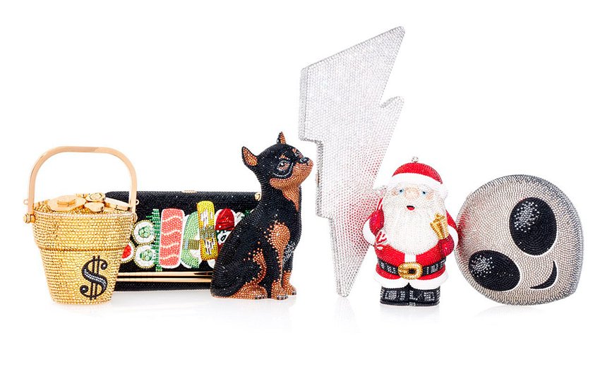 Санта-Клаус и НЛО: праздничная коллекция сумок от клана Кардашьян-Дженнер