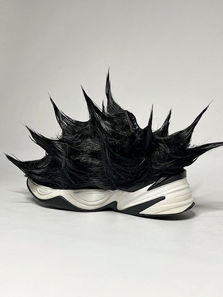 «Волосатые» кроссовки Nike: российский дизайнер «перезагрузил» классическую модель бренда